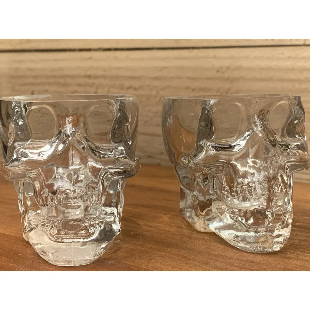 Set Of Clear Glass Crystal Head Vodka Skull Shaped Shot Glasses 2oz‎ Halloween